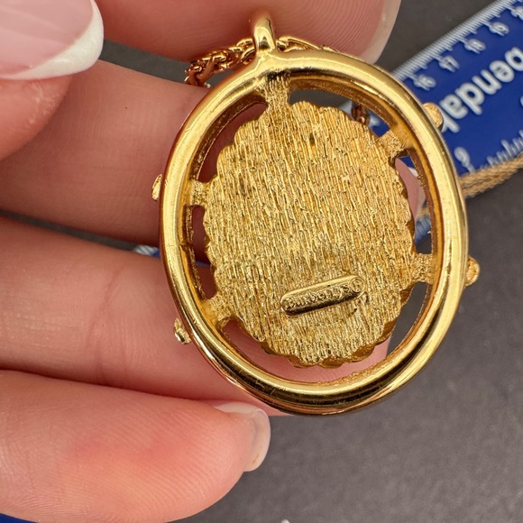 LOT 1637 18K gold plated Burberrys vintage necklace - Picture 3 of 8